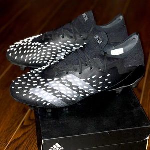 Adidas Predator Freak.1 AG. Top-end soccer cleats